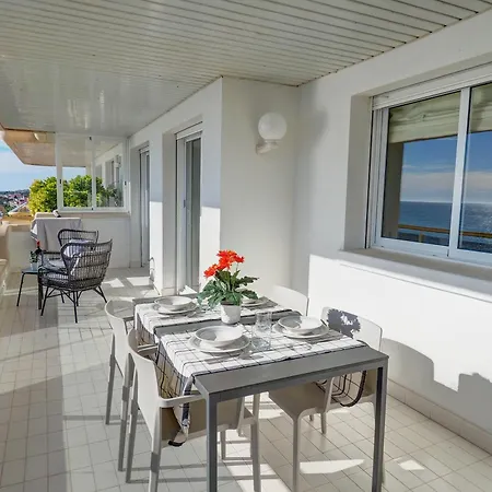 Ocean Skyline Penthouse By Hello Homes