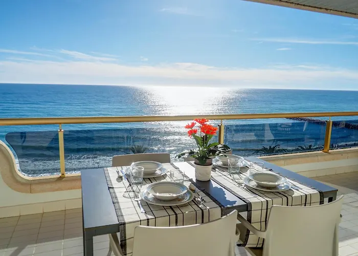 Ocean Skyline Penthouse By Hello Homes * Sitges